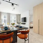 Unique With Parking Space And Swimming Pool By Renters Lejlighed *