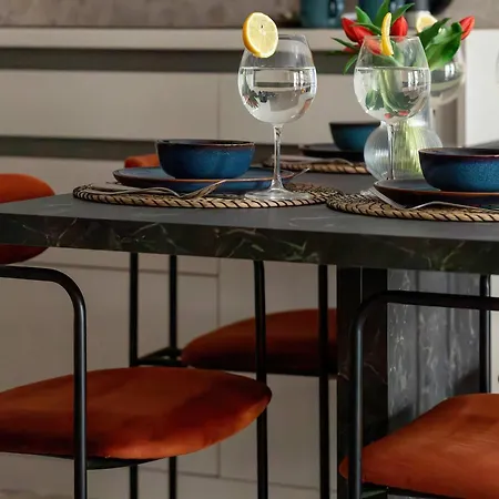 Apartmán Unique With Parking Space And Swimming Pool By Renters *