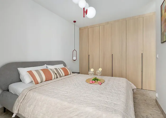 Unique With Parking Space And Swimming Pool By Renters Lejlighed *